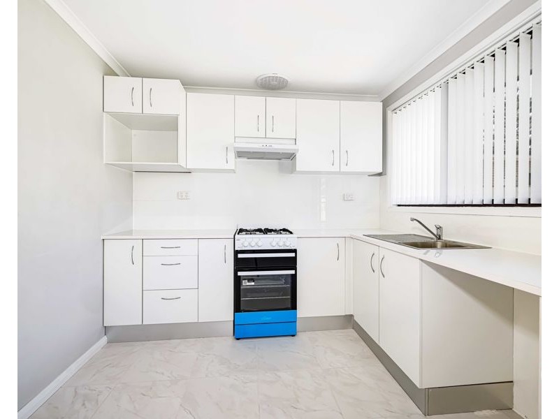 12 CARNATION AVENUE, Claremont Meadows NSW 2747