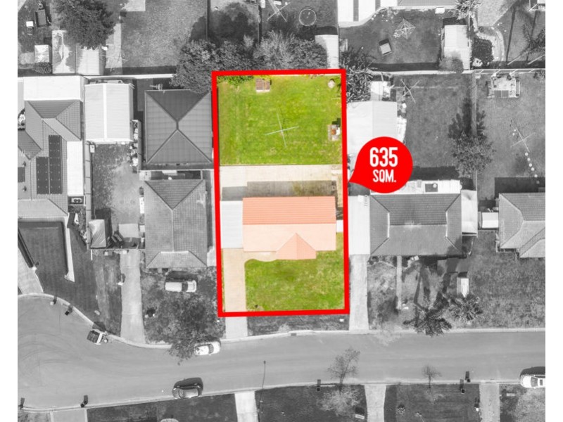 12 CARNATION AVENUE, Claremont Meadows NSW 2747