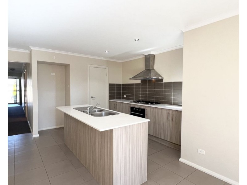 12 Blackburn Street, Ropes Crossing NSW 2760