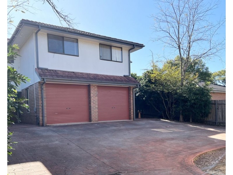 2/23 BARBER AVENUE, Penrith NSW 2750