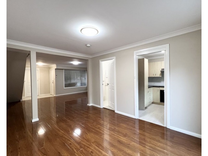 2/23 BARBER AVENUE, Penrith NSW 2750