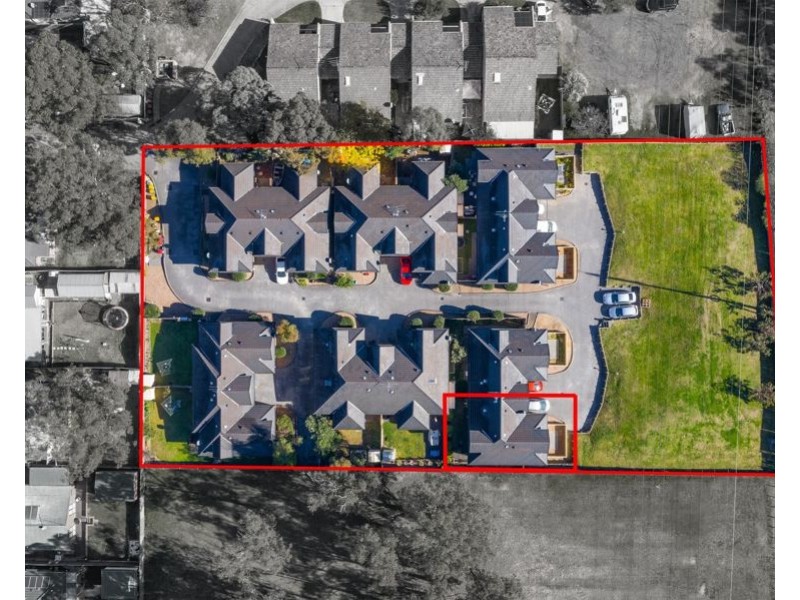 8/27 BARLOW STREET, Cambridge Park NSW 2747