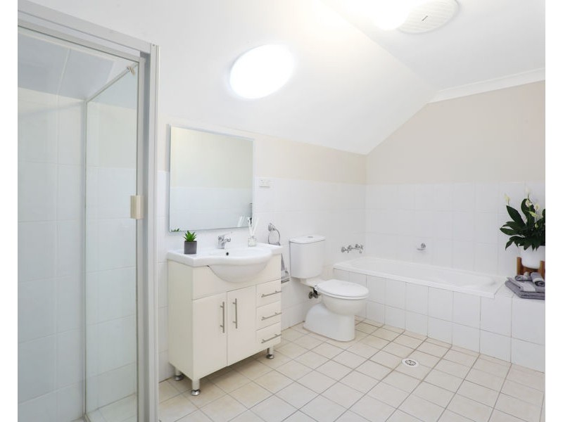 8/27 BARLOW STREET, Cambridge Park NSW 2747