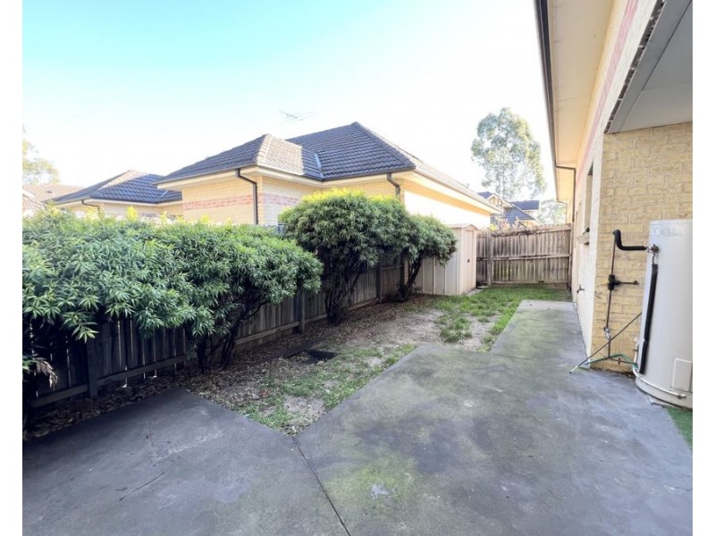 8/27 BARLOW STREET, Cambridge Park NSW 2747