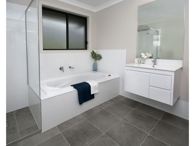 12 Tuerong Street, Gwandalan NSW 2259