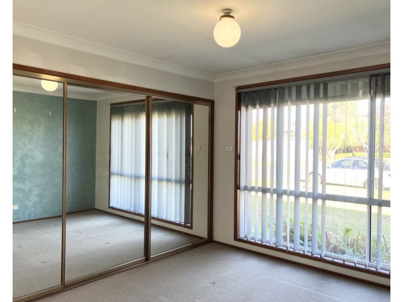 3 Falcon Crescent, Claremont Meadows NSW 2747
