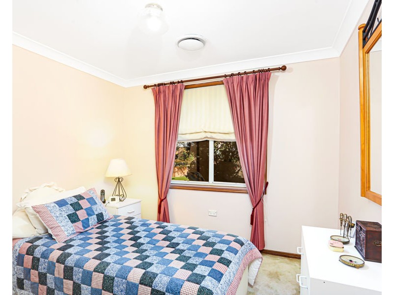 48 CURRAWONG CRESCENT, Leonay NSW 2750