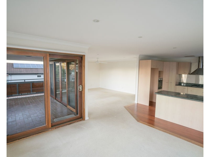30 Playfair Road, North Curl Curl NSW 2099