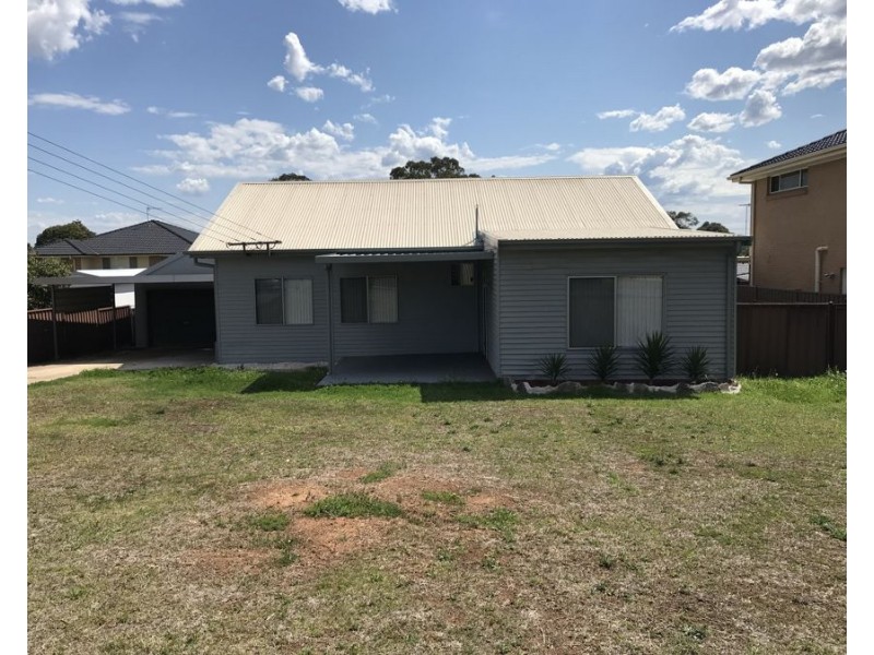 17 DARAYA STREET, Colyton NSW 2760