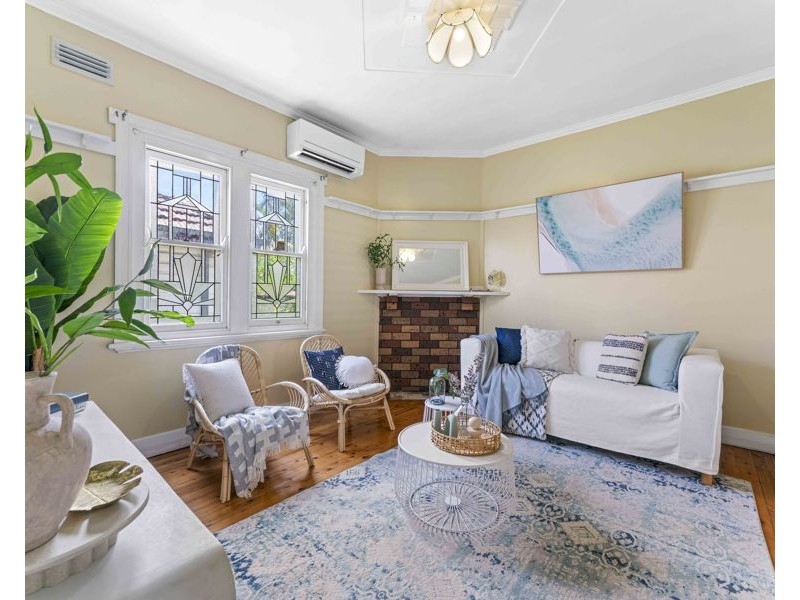 303 Charlestown Road, Charlestown NSW 2290