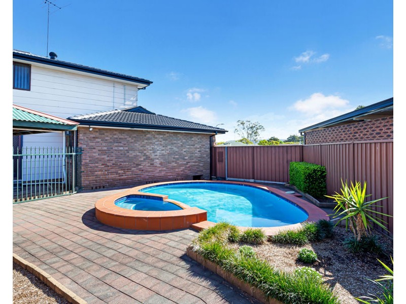 5 BUSHLEY PLACE, Jamisontown NSW 2750