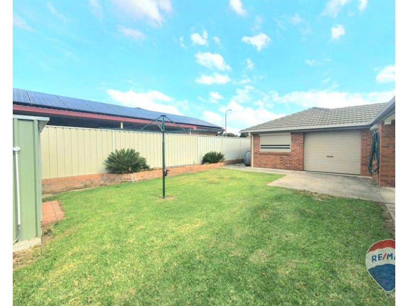 1 OSPREY PLACE, Claremont Meadows NSW 2747