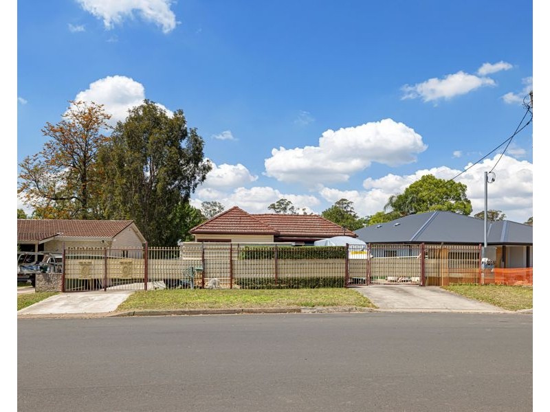 58 BARKER STREET, Cambridge Park NSW 2747