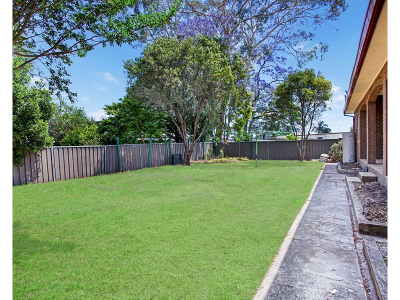 90 BARLOW STREET, Cambridge Park NSW 2747