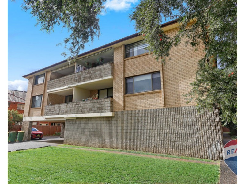 13/21-25 Blaxcell Street, Granville NSW 2142
