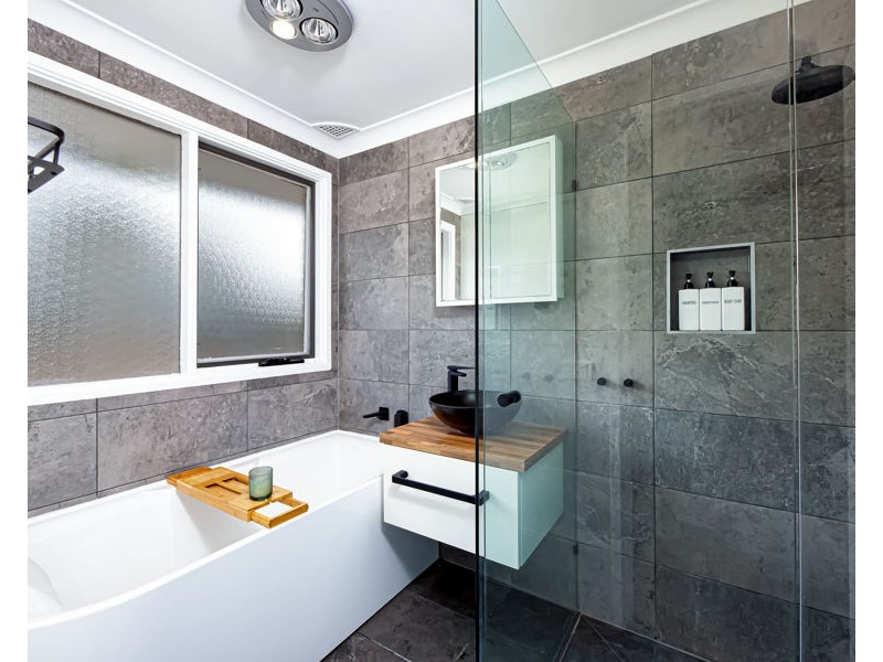 8 Nardu Place, South Penrith NSW 2750