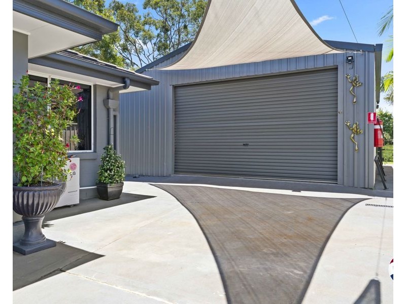 111 Blueridge Drive, Blue Haven NSW 2262