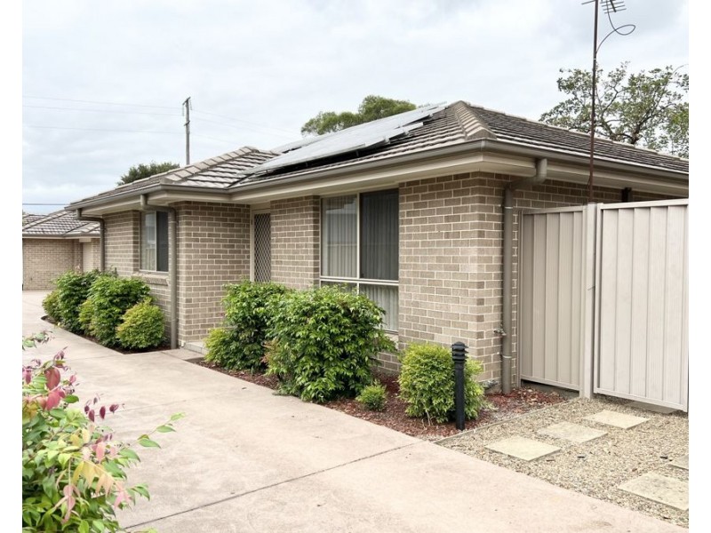 2/124 Victoria Street, Werrington NSW 2747
