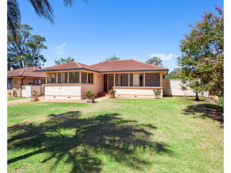 22 Sutton Road, Cambridge Park NSW 2747