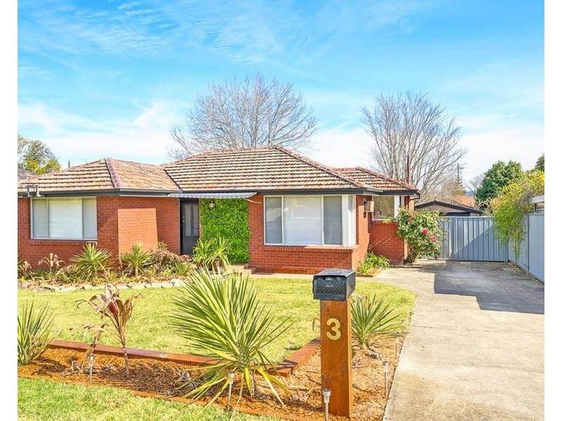 3 Mazepa Avenue, South Penrith NSW 2750
