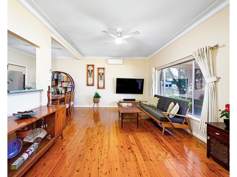 25 Noamunga Crescent, Gwandalan NSW 2259