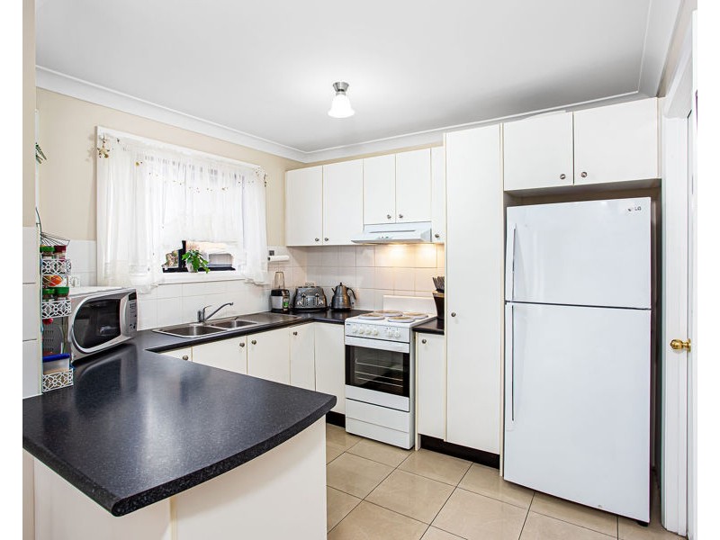 8/27 BARLOW STREET, Cambridge Park NSW 2747