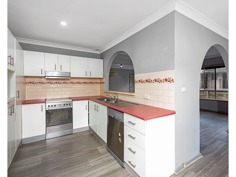 19 SANDRINGHAM AVENUE, Cambridge Park NSW 2747