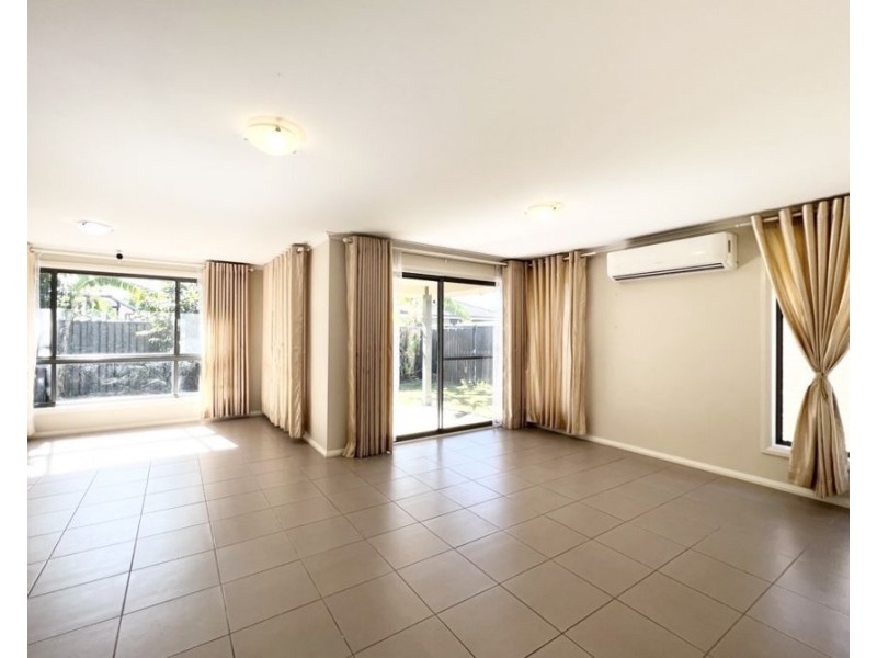 12 BLACKBURN STREET, Ropes Crossing NSW 2760