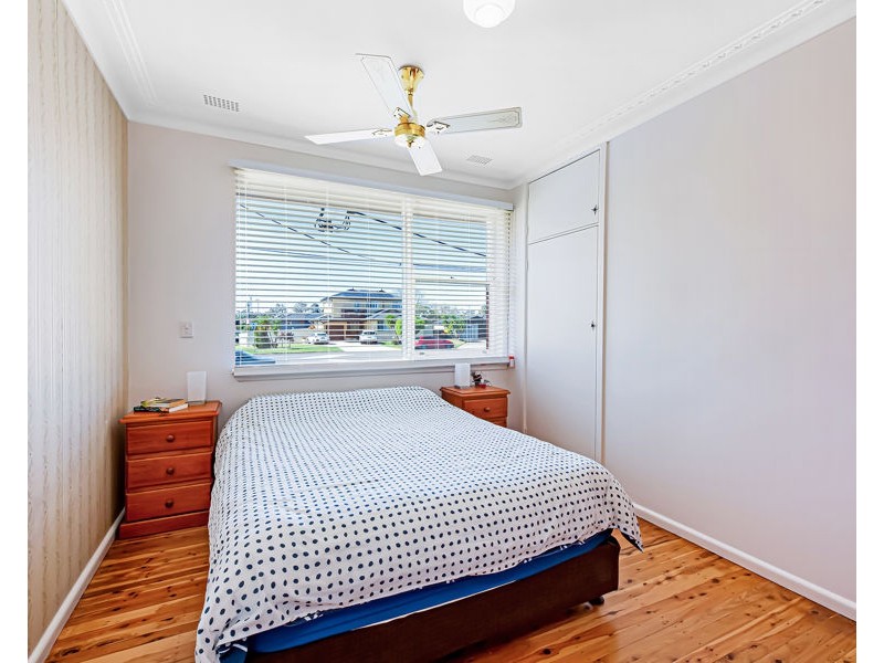 33 GIBSON AVENUE, Werrington NSW 2747