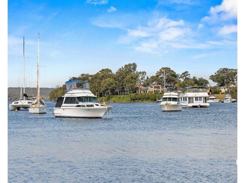 25 Noamunga Crescent, Gwandalan NSW 2259