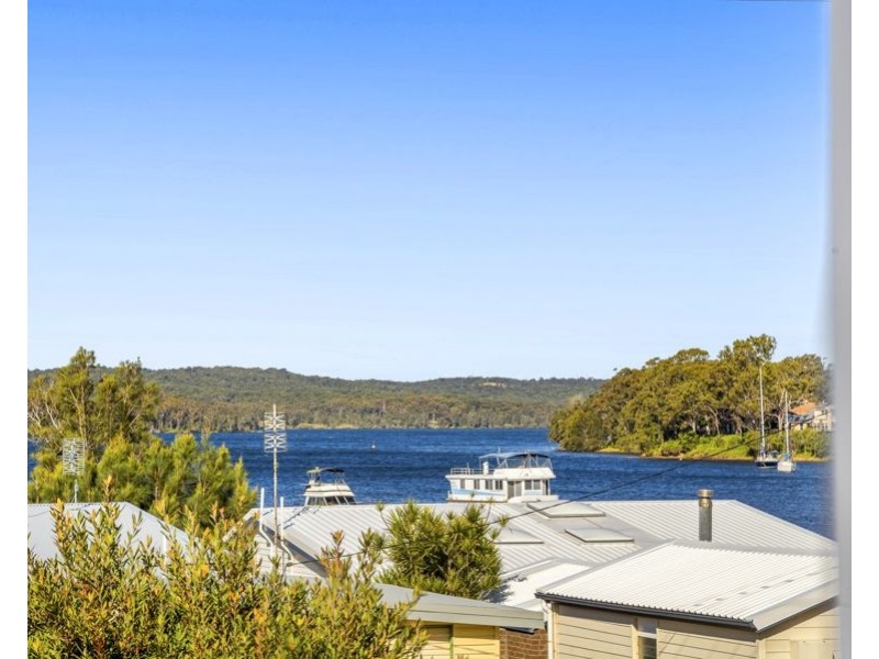 25 Noamunga Crescent, Gwandalan NSW 2259