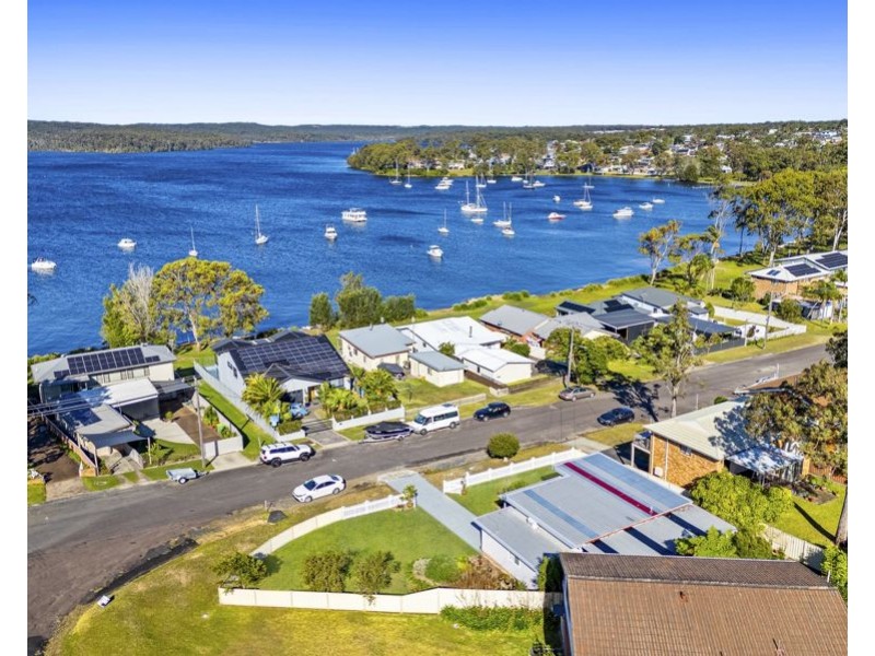 25 Noamunga Crescent, Gwandalan NSW 2259