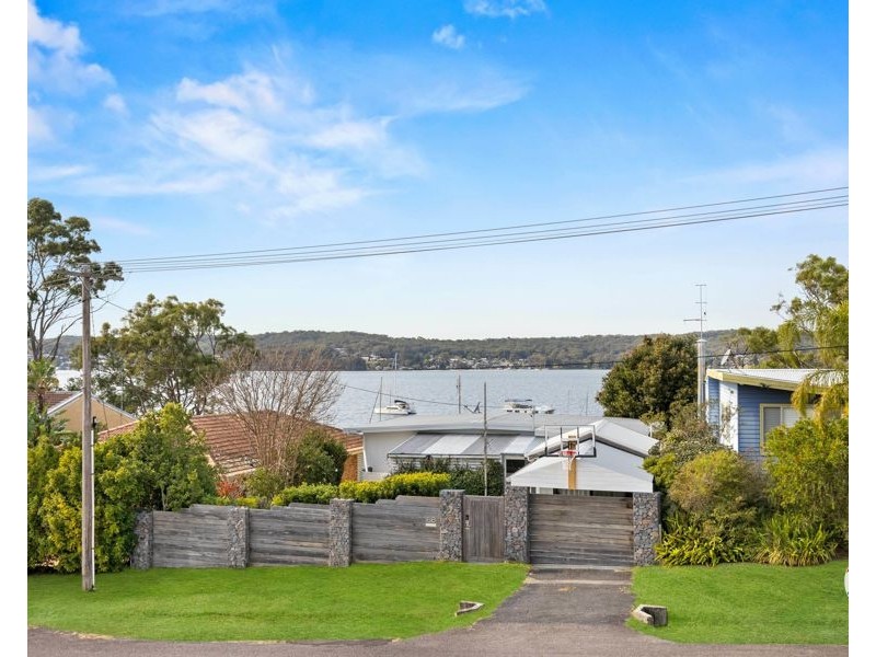 61 Noamunga Crescent, Gwandalan NSW 2259