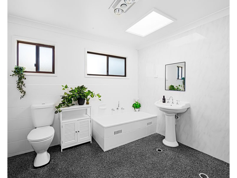 61 Noamunga Crescent, Gwandalan NSW 2259