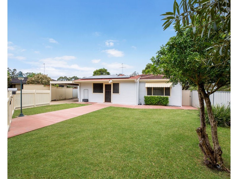 15 LINCOLN DRIVE, Cambridge Park NSW 2747