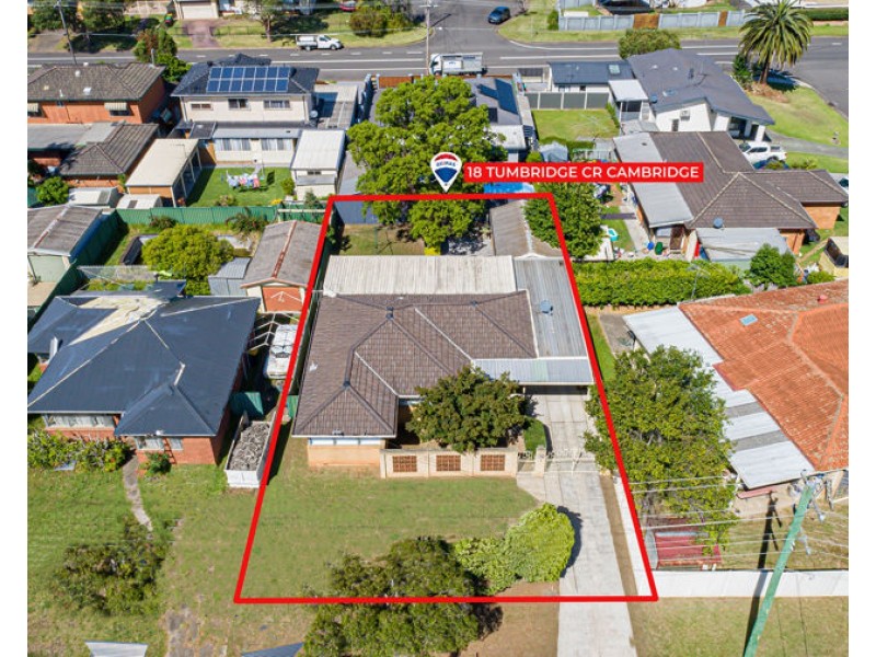 18 TUMBRIDGE CRESCENT, Cambridge Park NSW 2747