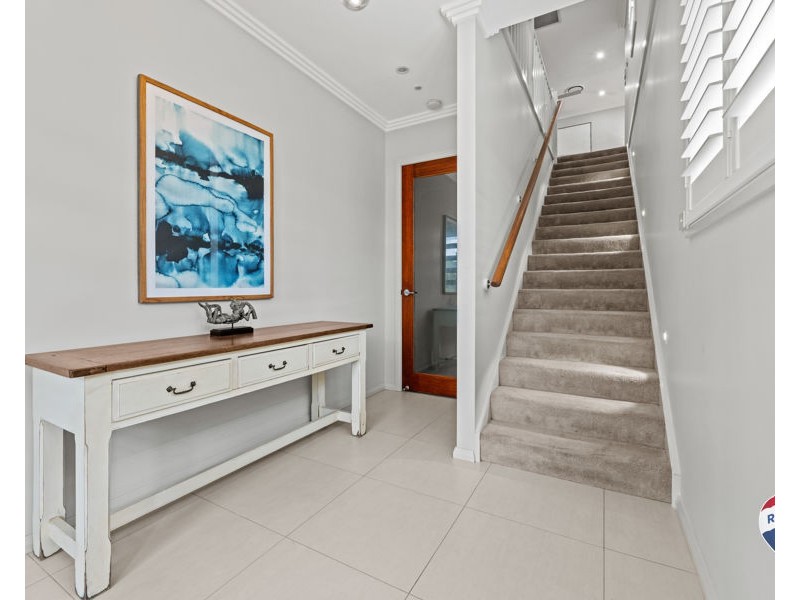 28 Playfair Road, North Curl Curl NSW 2099