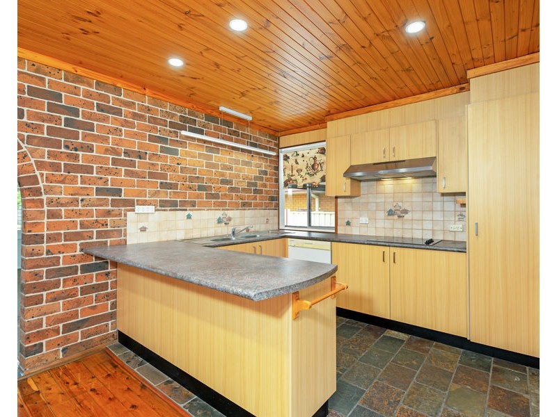 20 SUTTON RD, Cambridge Park NSW 2747