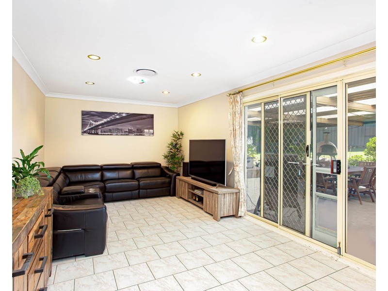 6 MOUNT CLOSE, Cranebrook NSW 2749