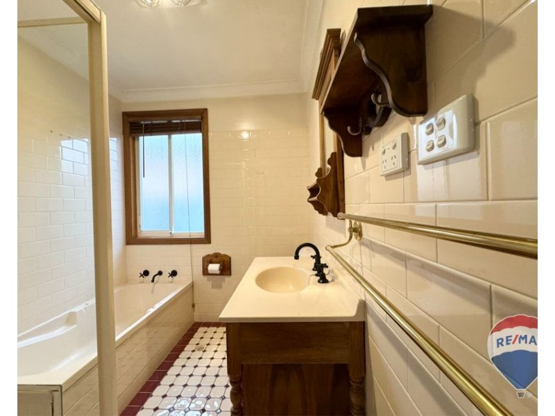 27 GLADYS STREET, Kingswood NSW 2747