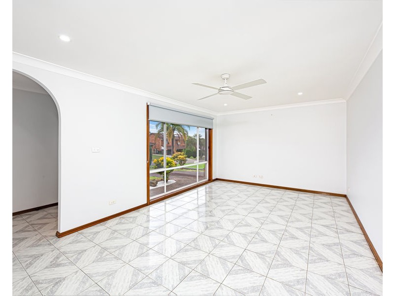 12 SHORTLAND PLACE, Doonside NSW 2767