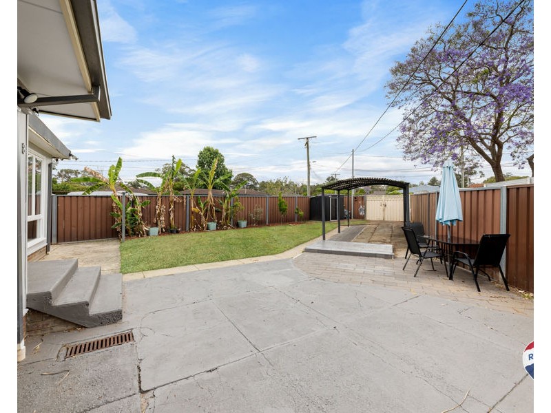 8 Porpoise Place, Willmot NSW 2770