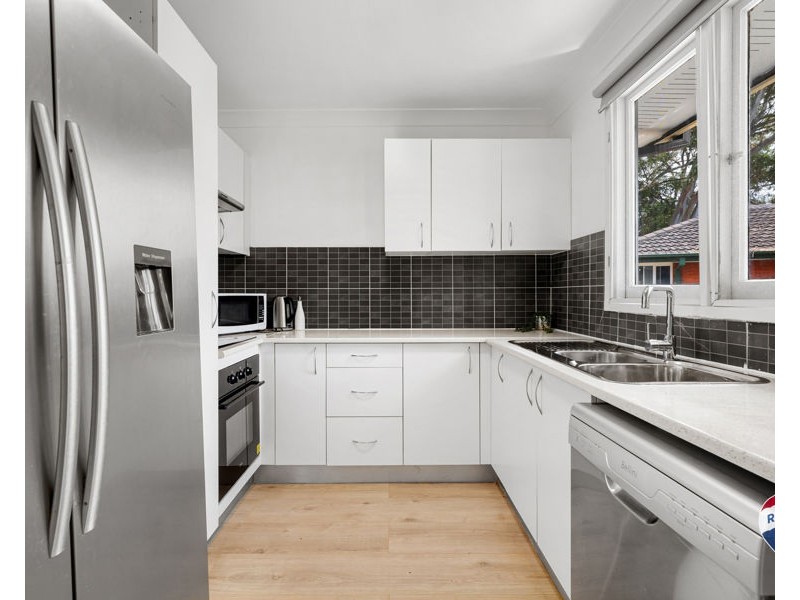 8 Porpoise Place, Willmot NSW 2770