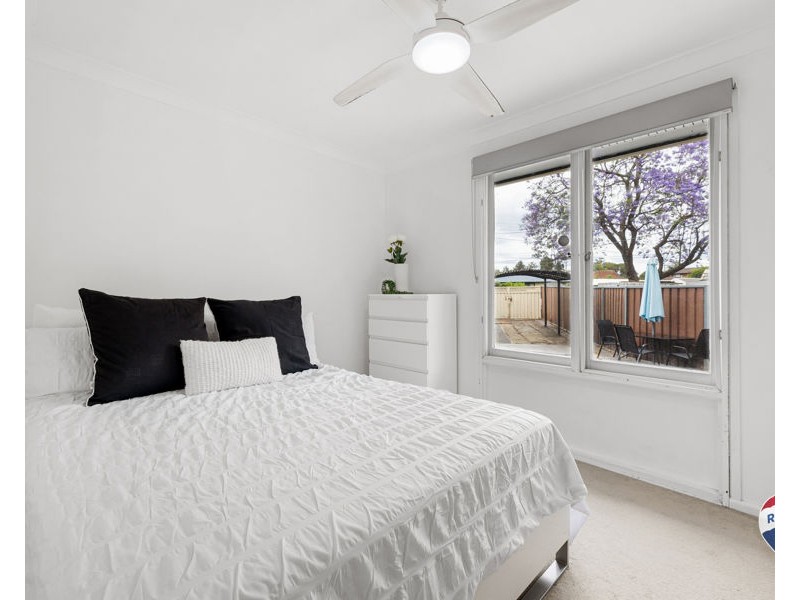 8 Porpoise Place, Willmot NSW 2770