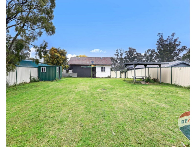 5 CONWAY AVENUE, Cambridge Park NSW 2747