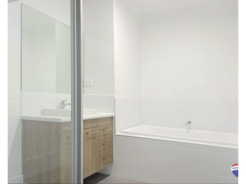 25 & 25A Janice Drive, Tahmoor NSW 2573
