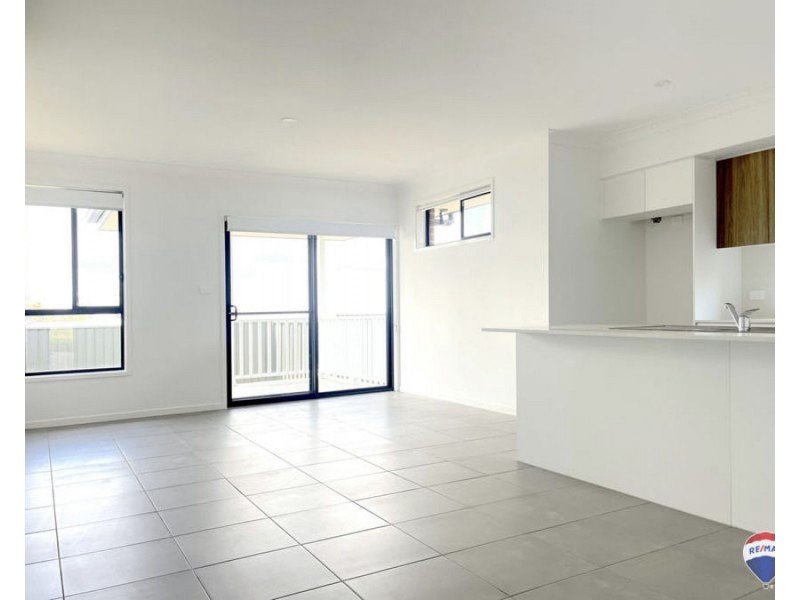 25 & 25A Janice Drive, Tahmoor NSW 2573