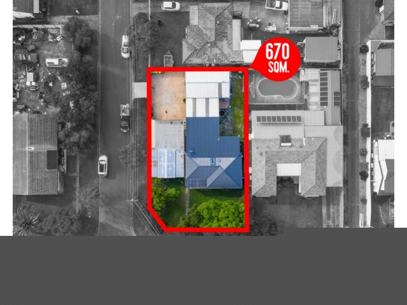 15 WINDERMERE AVENUE, Cambridge Park NSW 2747