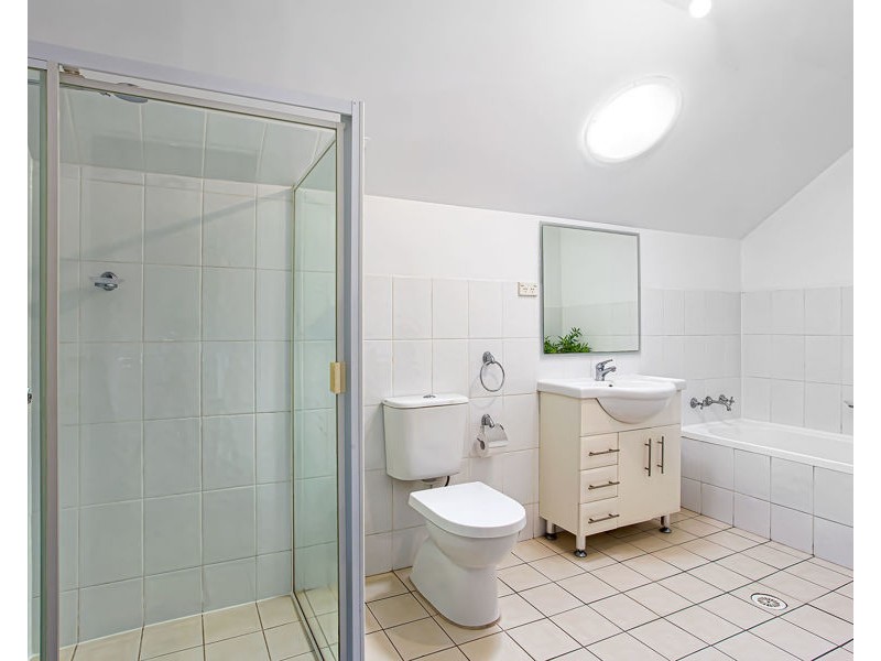 8/27 BARLOW STREET, Cambridge Park NSW 2747