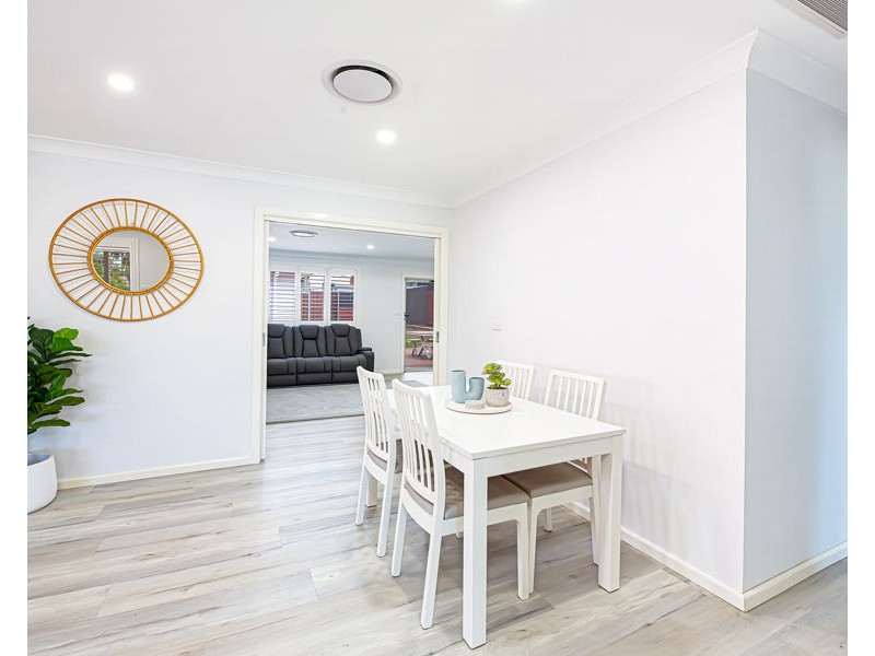 99 COLLEGE STREET, Cambridge Park NSW 2747